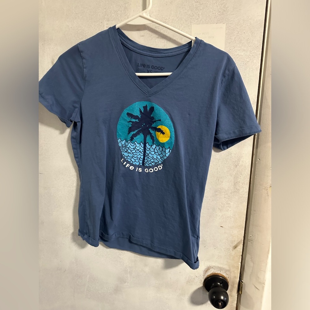 Womens cropped tee size xs
